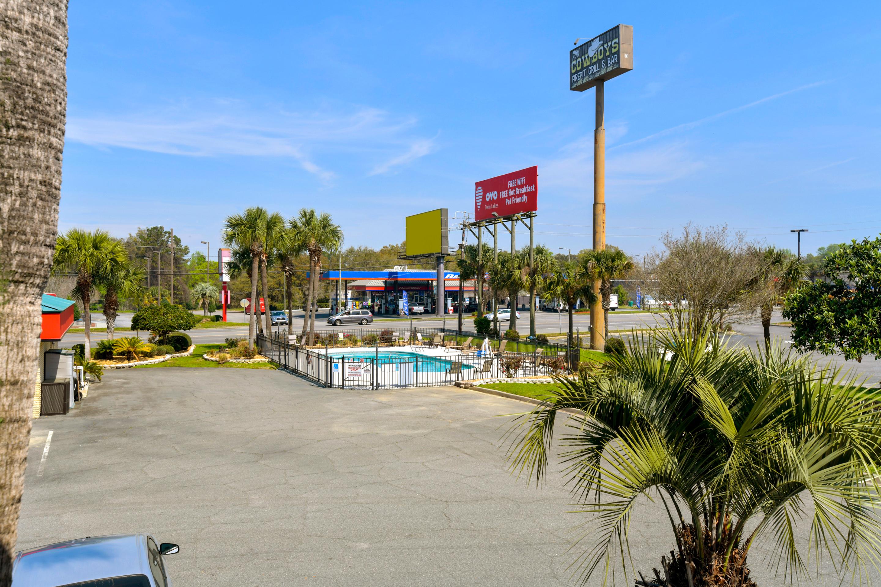 Oyo Hotel Lake Park - Valdosta Area Extérieur photo
